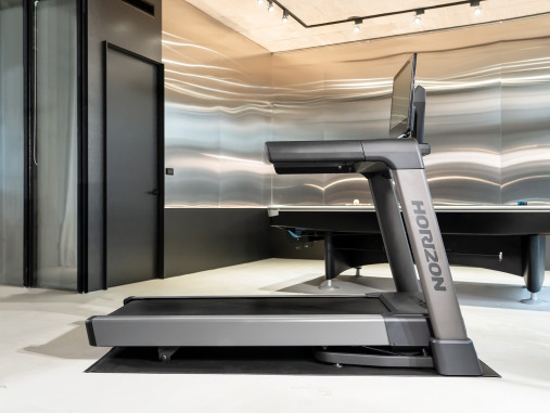 Беговая дорожка Horizon TREAD-XP складная полукомерческая Беговая дорожка Horizon TREAD-XP складная полукомерческая