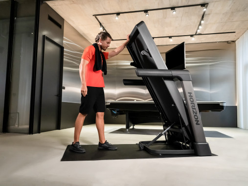 Беговая дорожка Horizon TREAD-XP складная полукомерческая Беговая дорожка Horizon TREAD-XP складная полукомерческая