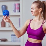 Массажный мяч TOGU Spiky Massage Ball 8 см, желтый
