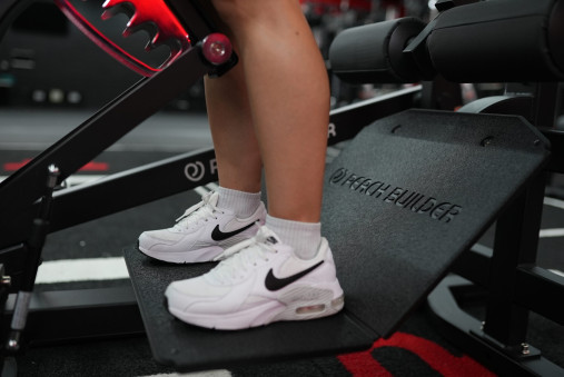 Силовая скамья для ягодичных мышц и бицепса бедра серии Peach Builder PB410 Multi Hip Extension Силовая скамья для ягодичных мышц и бицепса бедра серии Peach Builder PB410 Multi Hip Extension